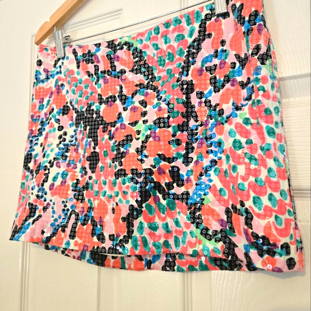 LILLY PULITZER Tate Cameo Sweet Nothings Sequin Mini Skirt Size 10. EUC $40